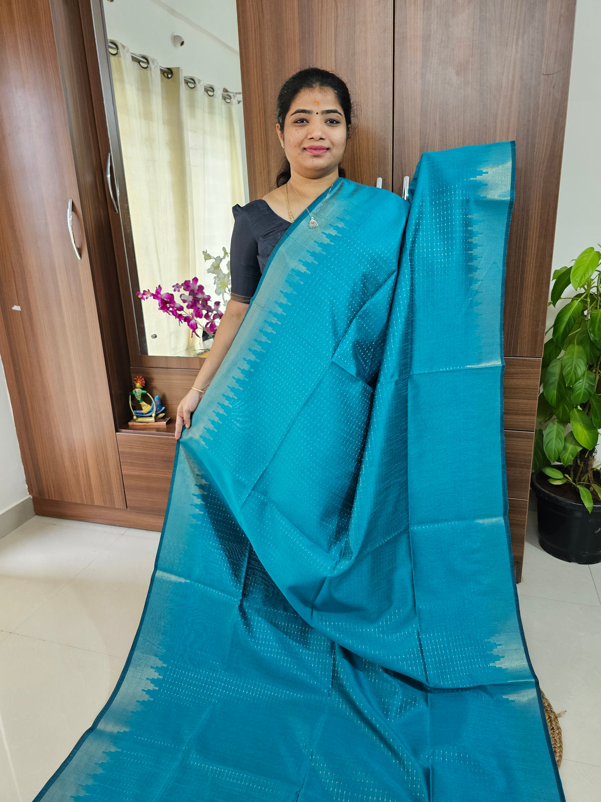 Semi Raw Silk - Sea Green with Blue