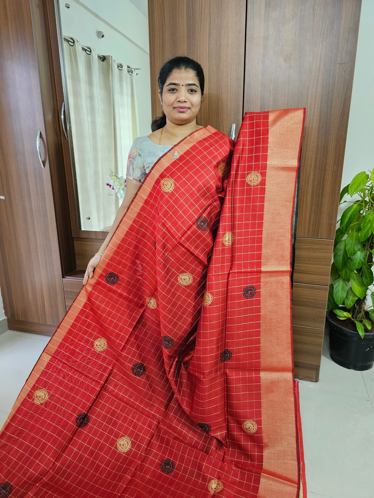 Semi Raw Silk Checks with Weaving Butta Saree - Red with Black