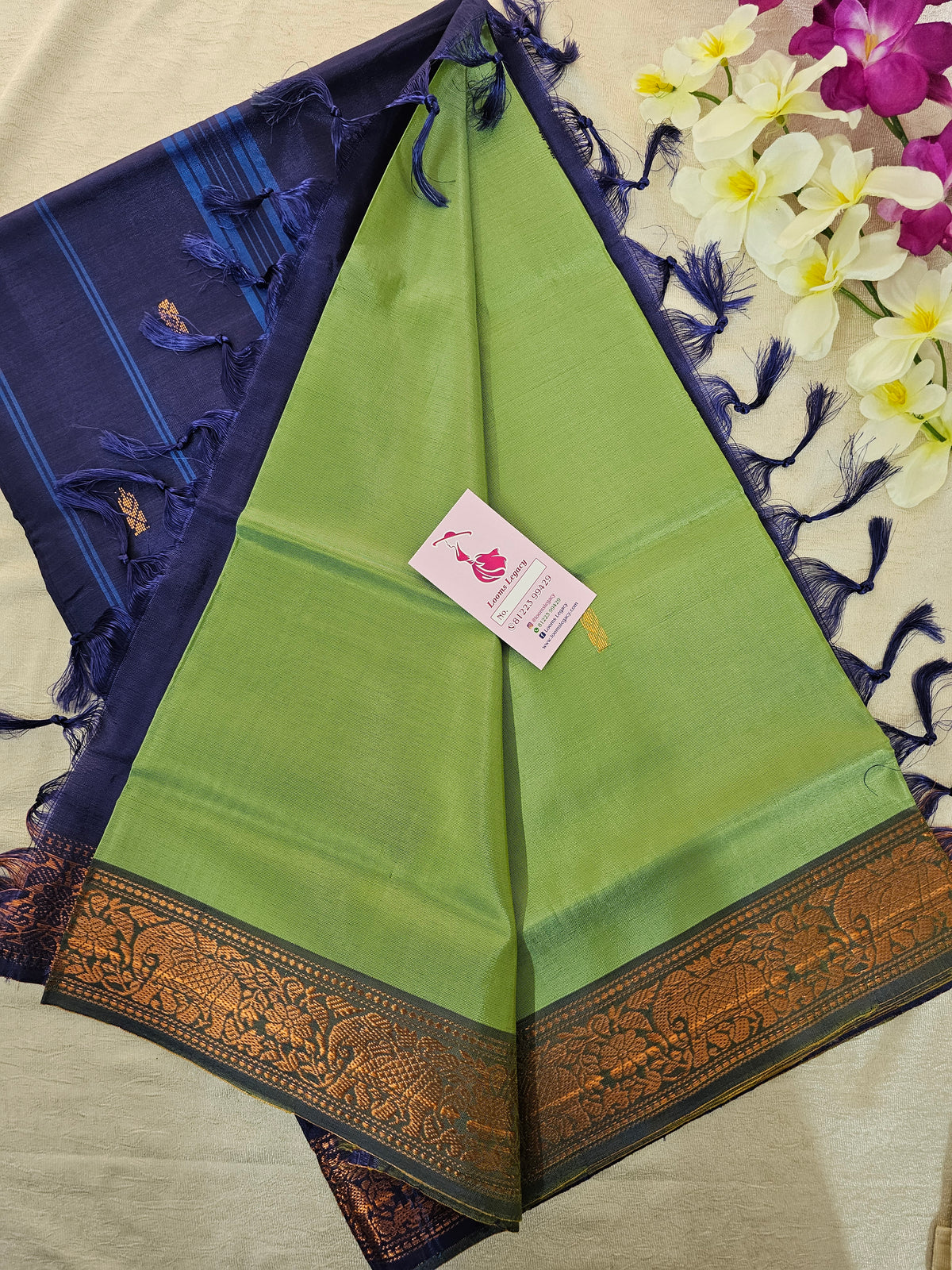 Green with Navy Blue Pallu Chinnalampattu Border Saree