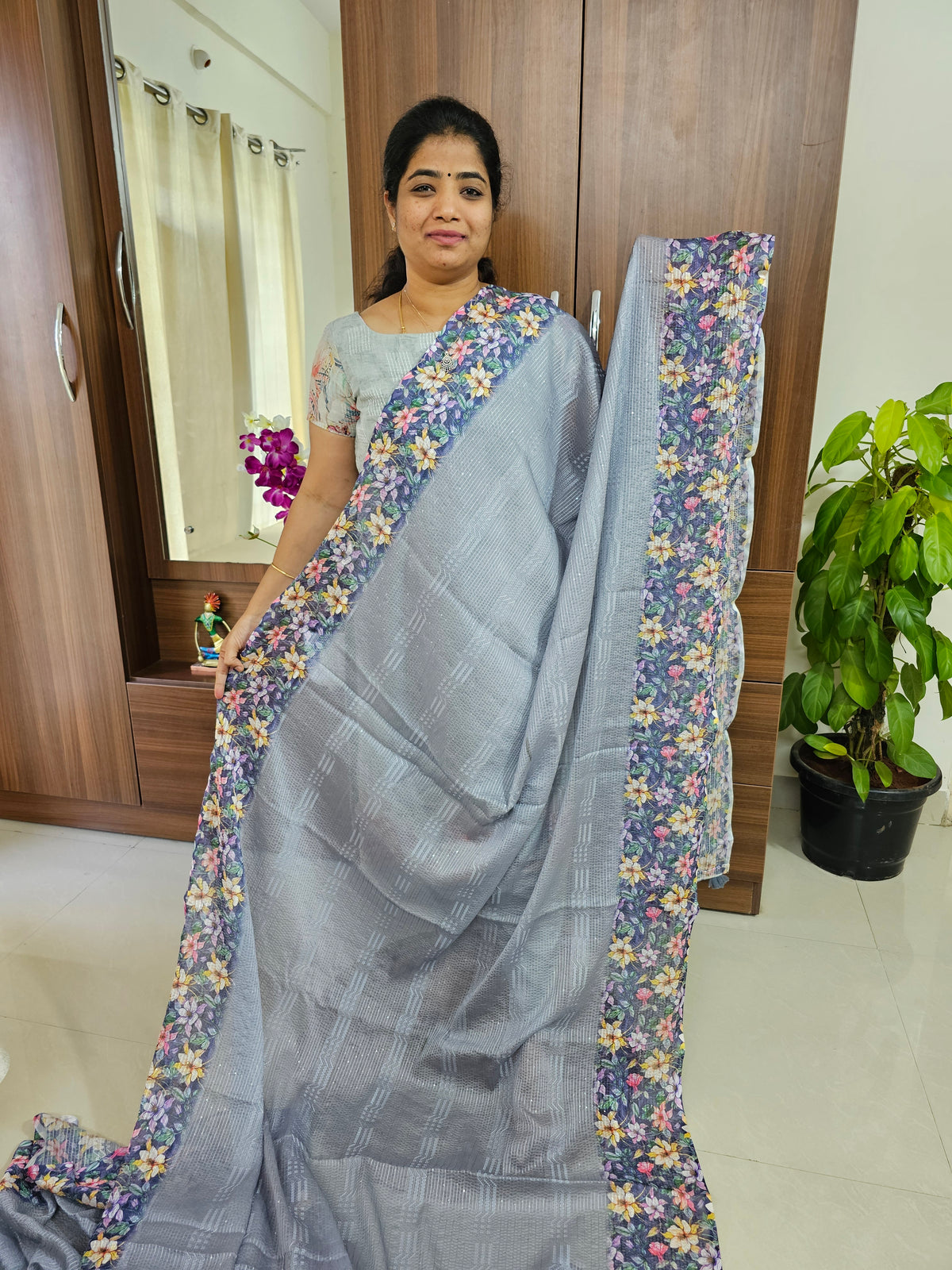 Crackle Silk Saree - Pastel Violet