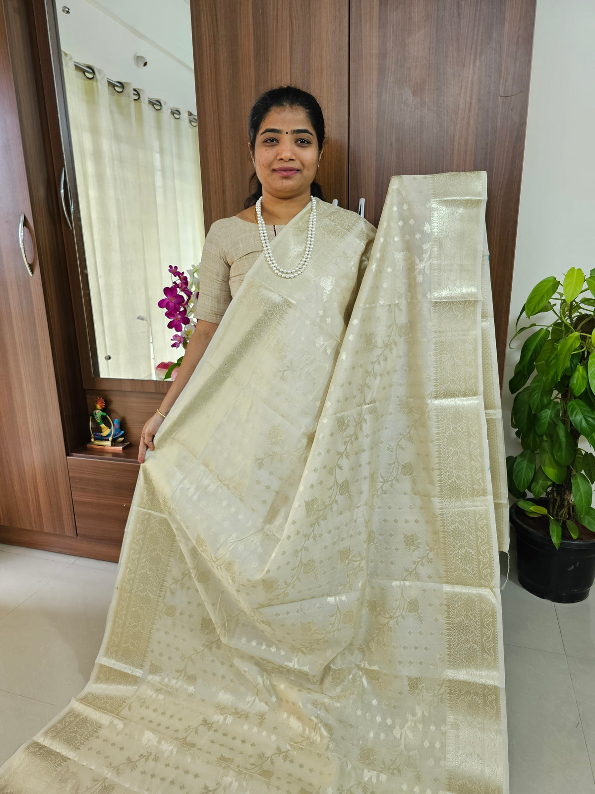 Classy Semi Banarasi Silk Sarees Pastel Shades - Cream