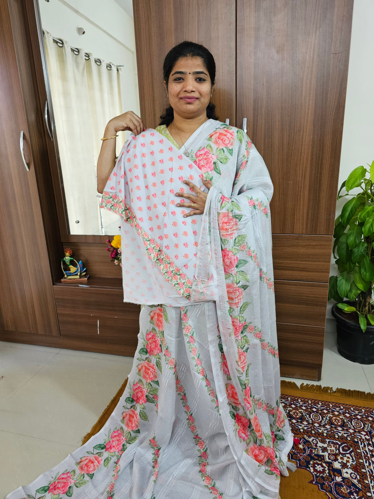 Crackle Silk Saree - Silver