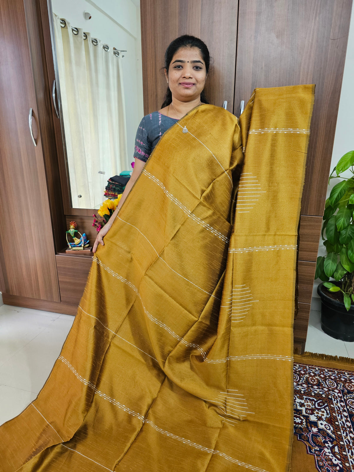 Semi Raw Silk - Monochrome Golden Yellow