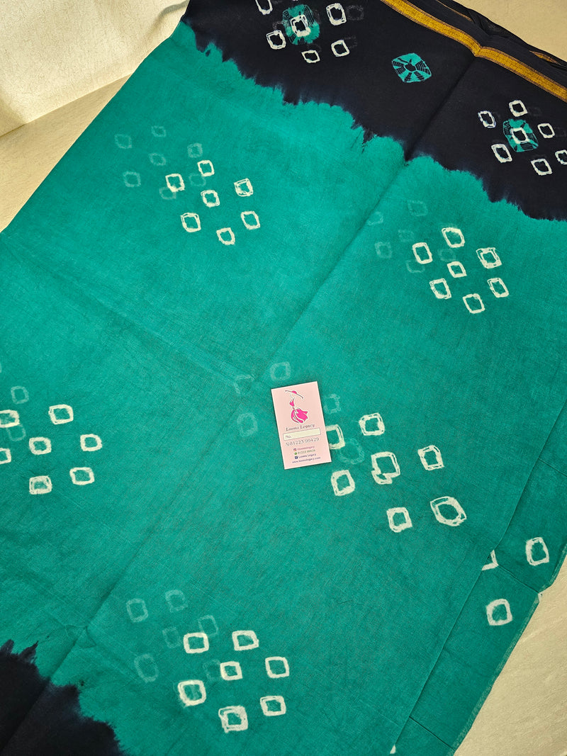 Madurai Sungadi Cotton Saree - Sea Green with Navy Blue