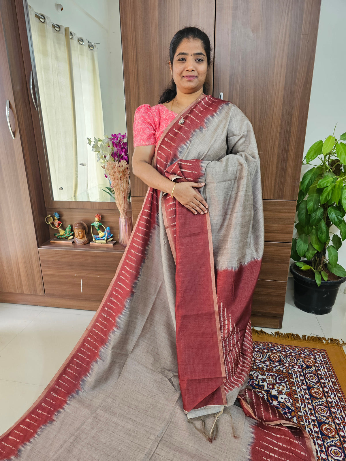 Semi Ghicha Shibori Printed Saree - Grey with Maroon