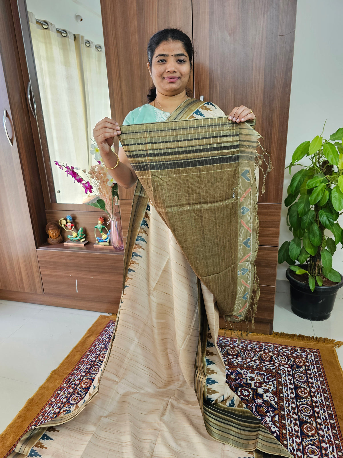 Semi Tussar with Digital Printed Saree - Cream with Dark Green