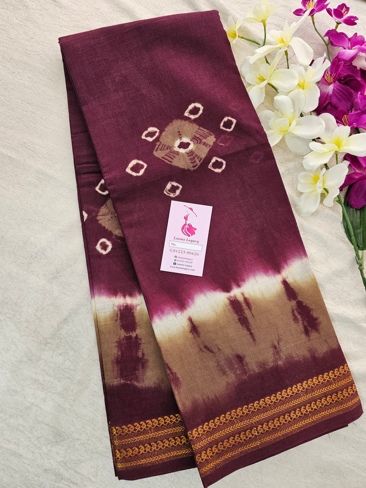 Madurai Sungadi Cotton Saree with Small Borders - Maroon with Grey