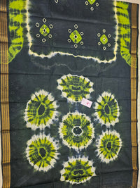 Madurai Sungadi Cotton Saree with Small Borders - Dark Green with Parrot Green