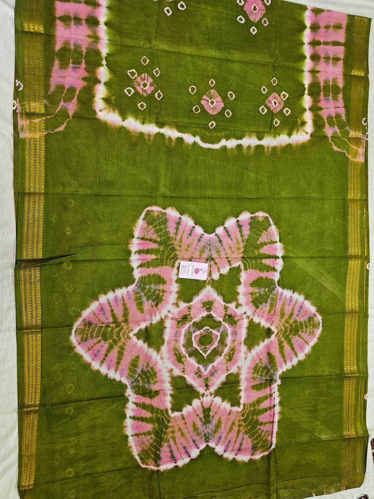 Madurai Sungadi Cotton Saree with Small Borders - Green with Pink