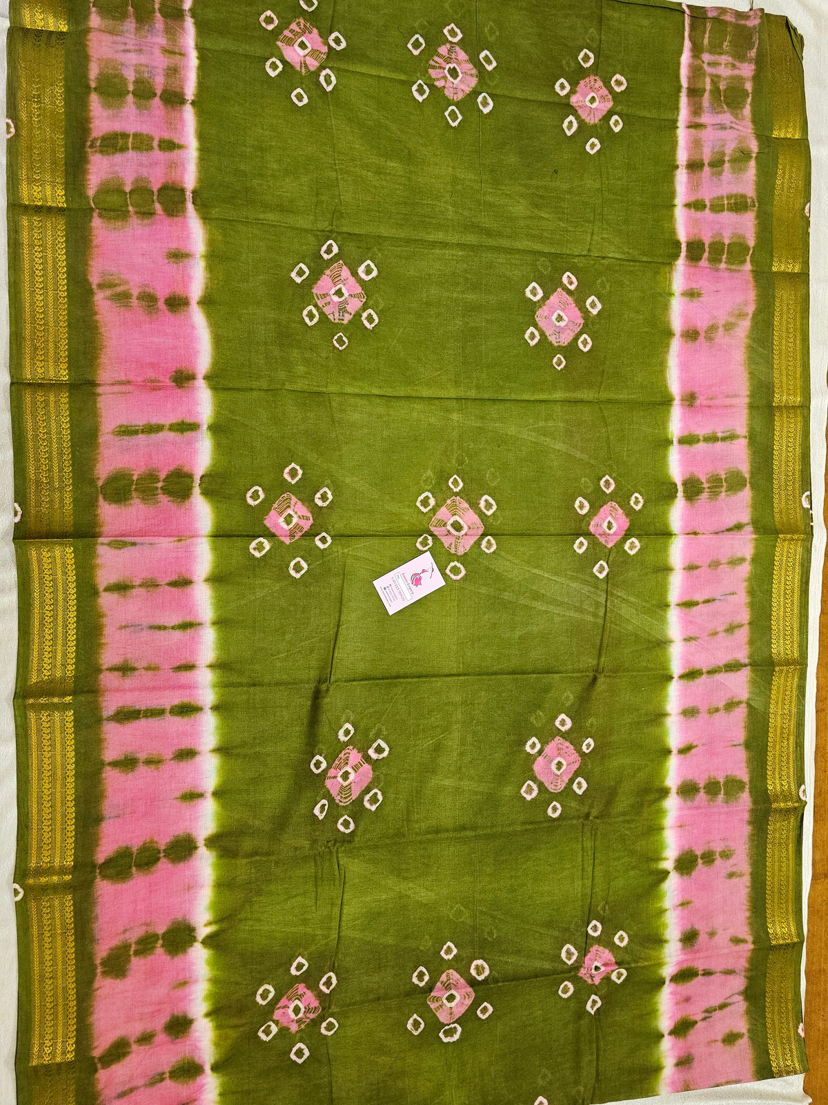 Madurai Sungadi Cotton Saree with Small Borders - Green with Pink