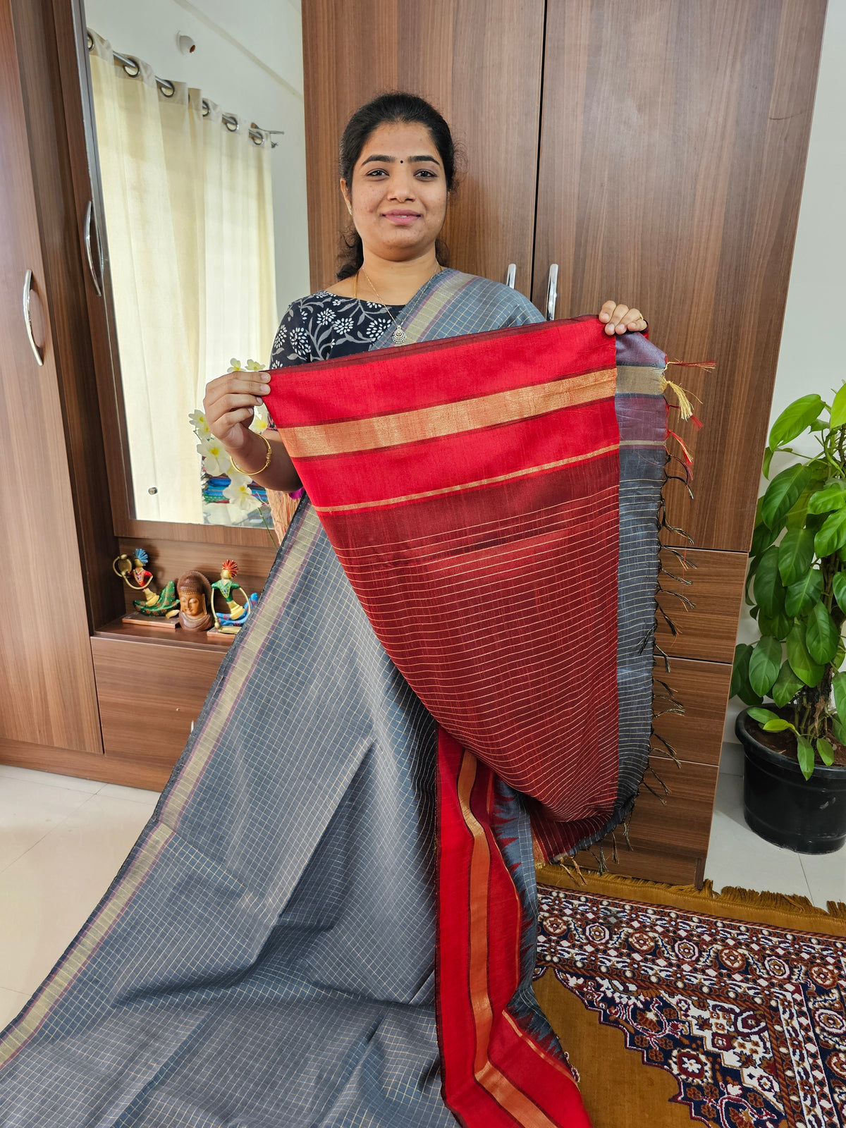 Semi Raw Silk Saree - Grey with Red