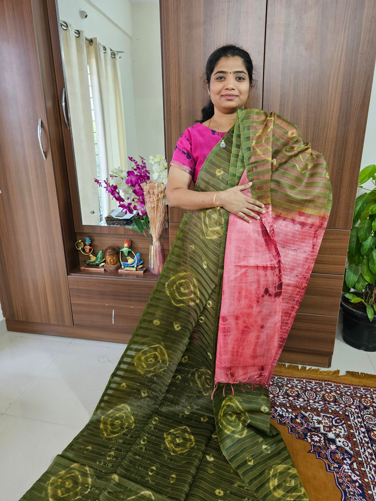 Bhagalpuri Silk Viscous Noil Saree - Green with Onion Pink