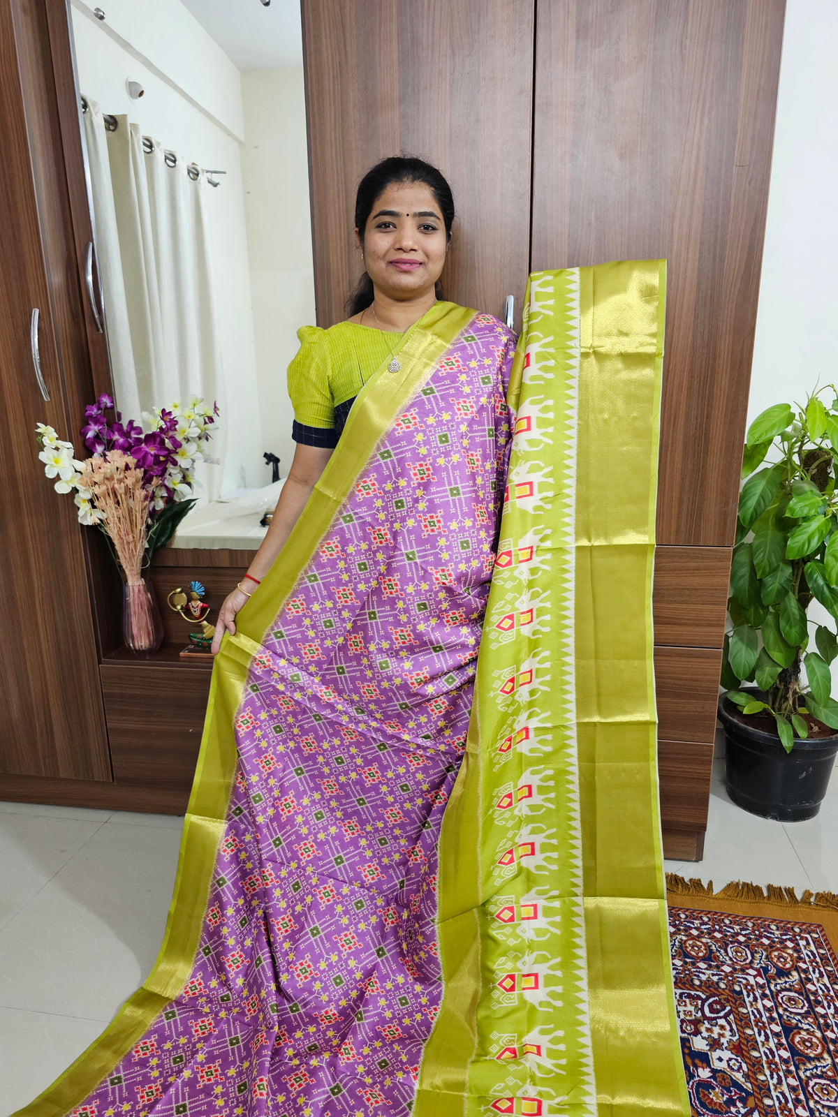 Pochampally Art Silk Saree - Lavender with Lime Green