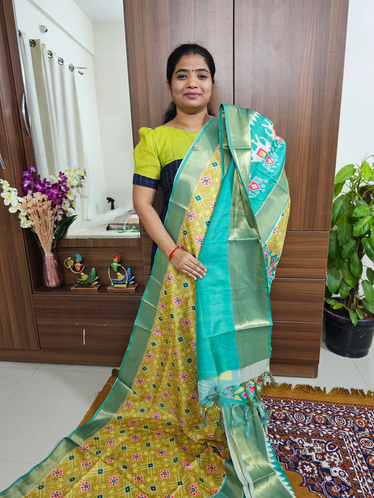 Pochampally Art Silk Saree - Lime Green with Sea Green