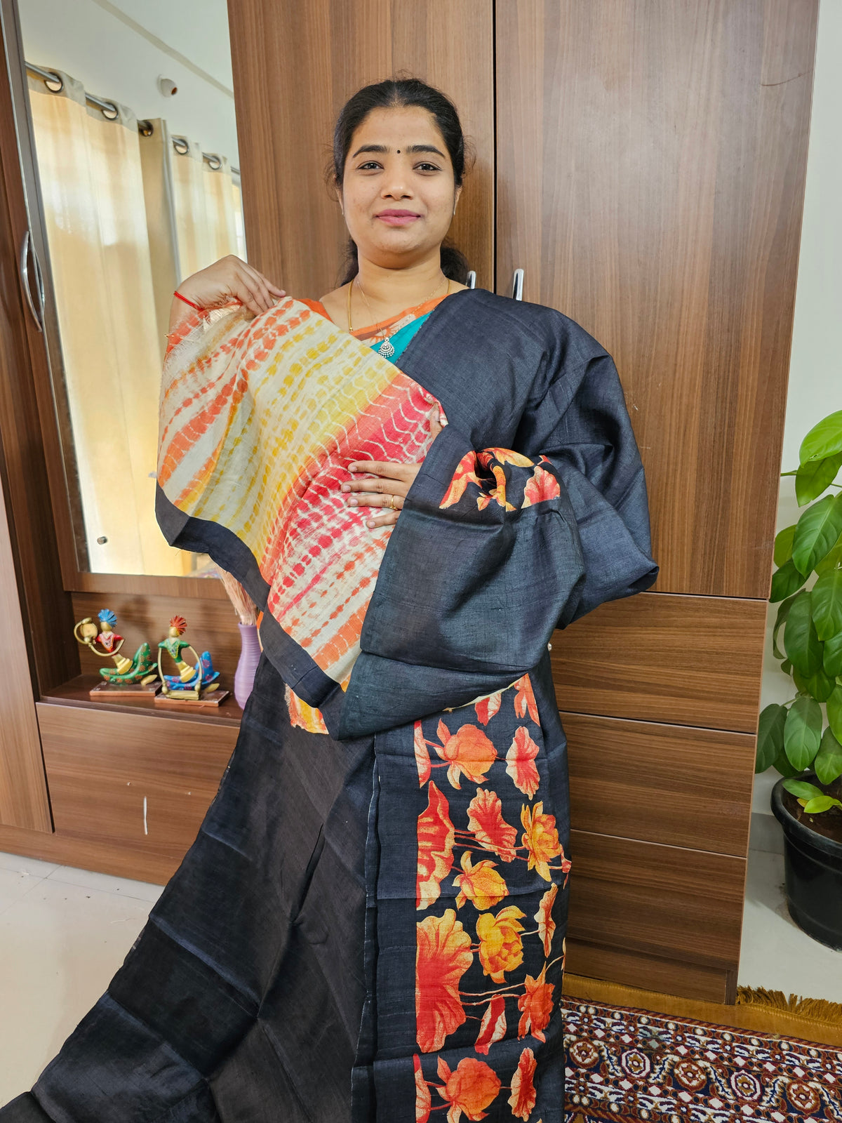 Black with Floral Pattern Handwoven Tussar Silk Saree