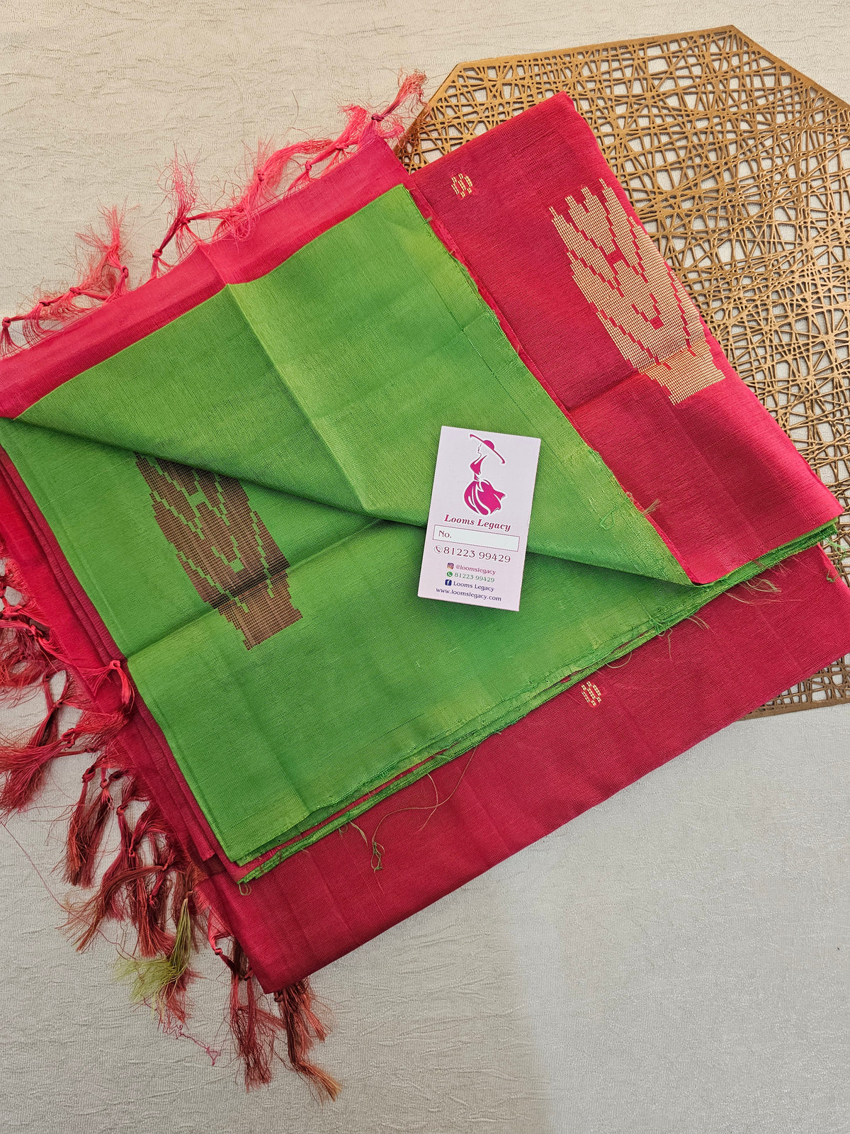 Green with Pink Pallu Handwoven Chinnalampattu Saree