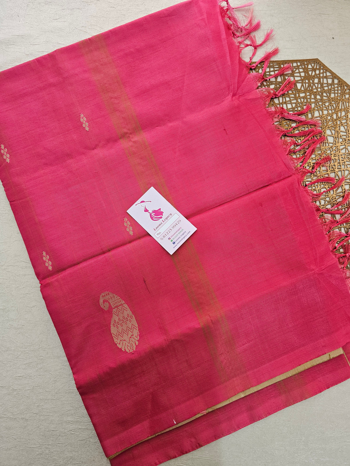 Cream with Pink Pallu Handwoven Chinnalampattu Saree