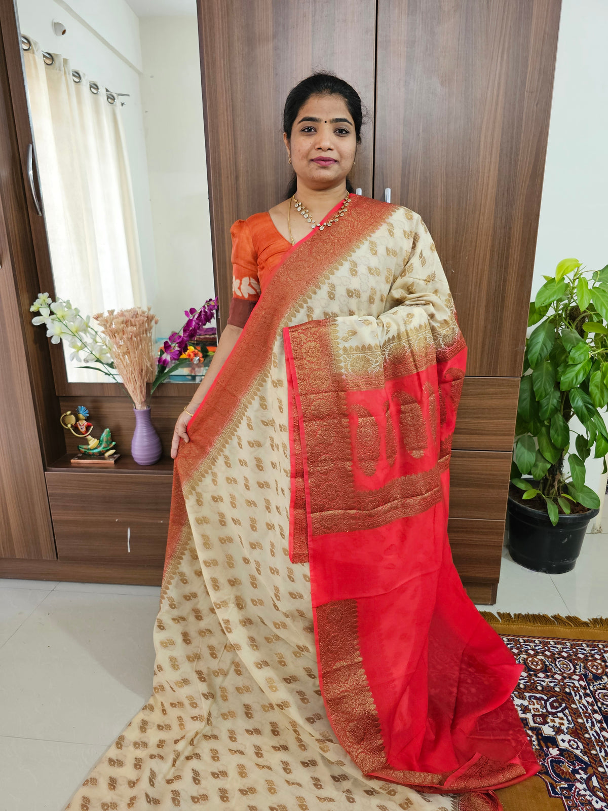 Semi Banarasi Silk Saree - Cream with Red