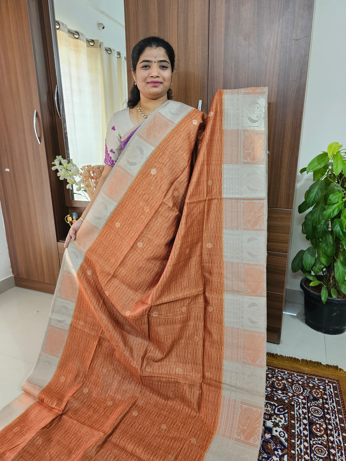 Semi Maandu Tussar Zari Weaving Butti with Contrast Pallu -  Honey Brown with Grey