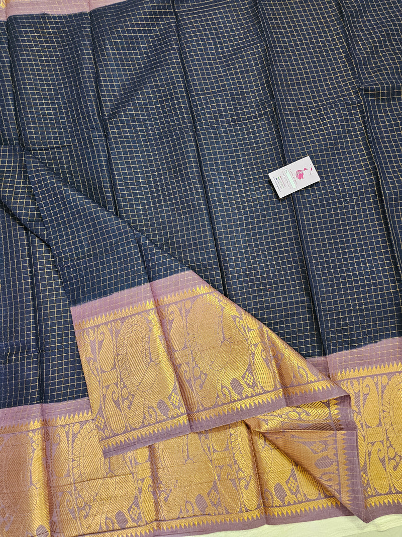 Madurai Sungadi Cotton Small Checks with Big Border Saree - Blue with Onion Pink