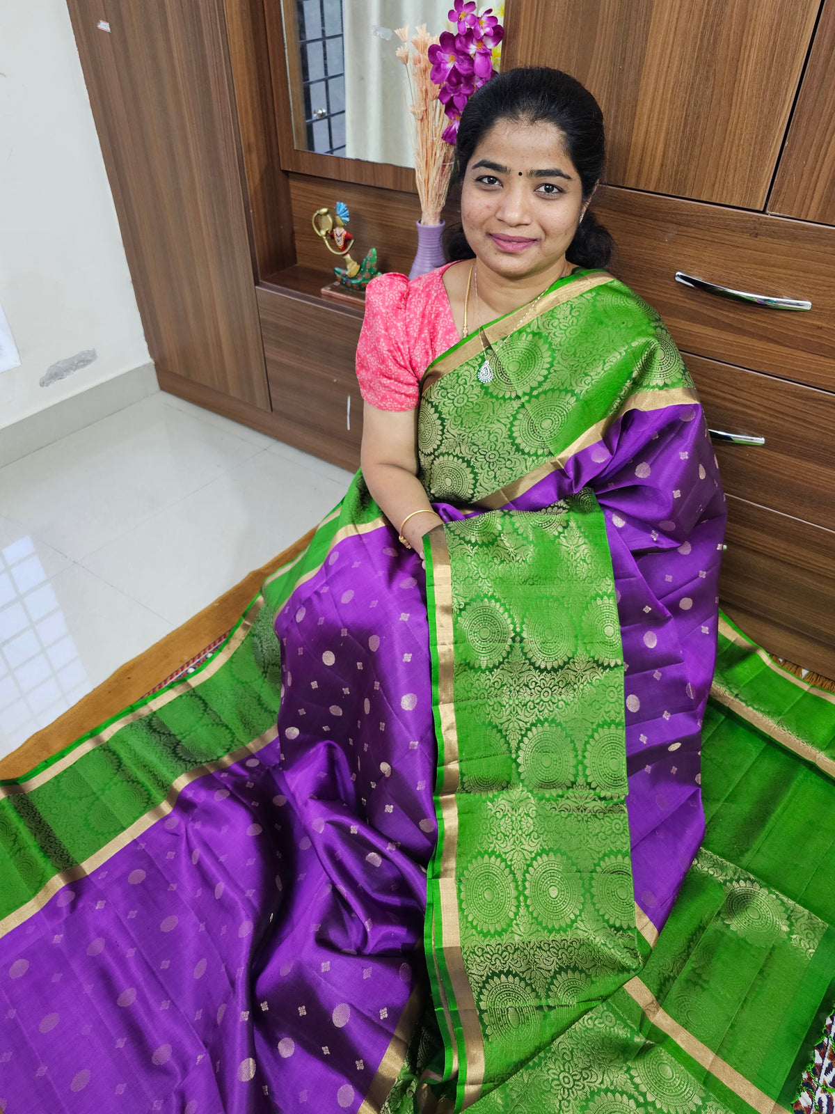 Classic Kanjivaram Pattern Pure Handloom Soft Silk Saree - Purple with Green