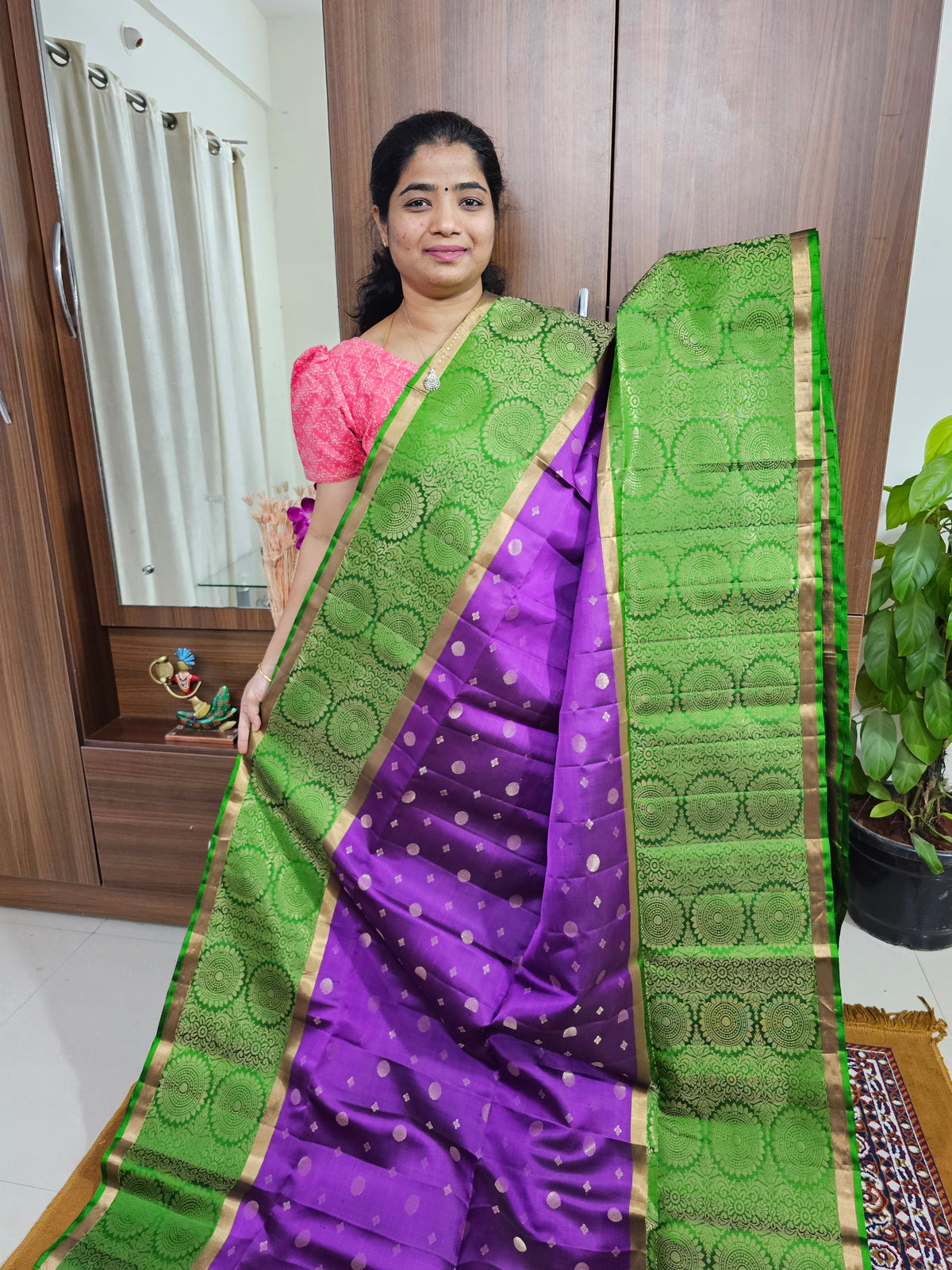 Classic Kanjivaram Pattern Pure Handloom Soft Silk Saree - Purple with Green