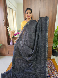 Linen Cotton with Kalamkari Pallu - Black