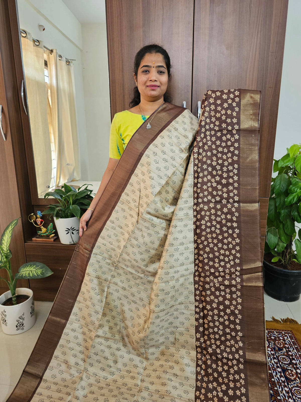 Semi Ghicha Digital Printed Saree - Cream with Brown