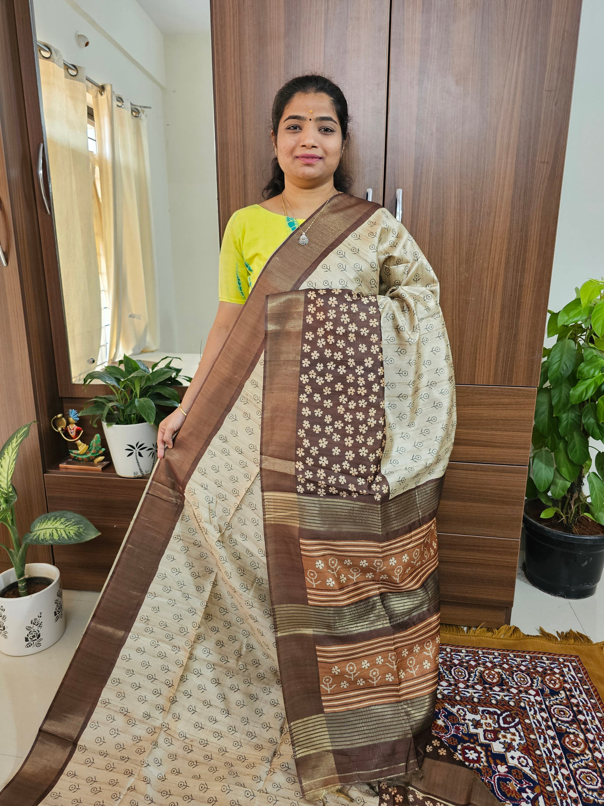 Semi Ghicha Digital Printed Saree - Cream with Brown