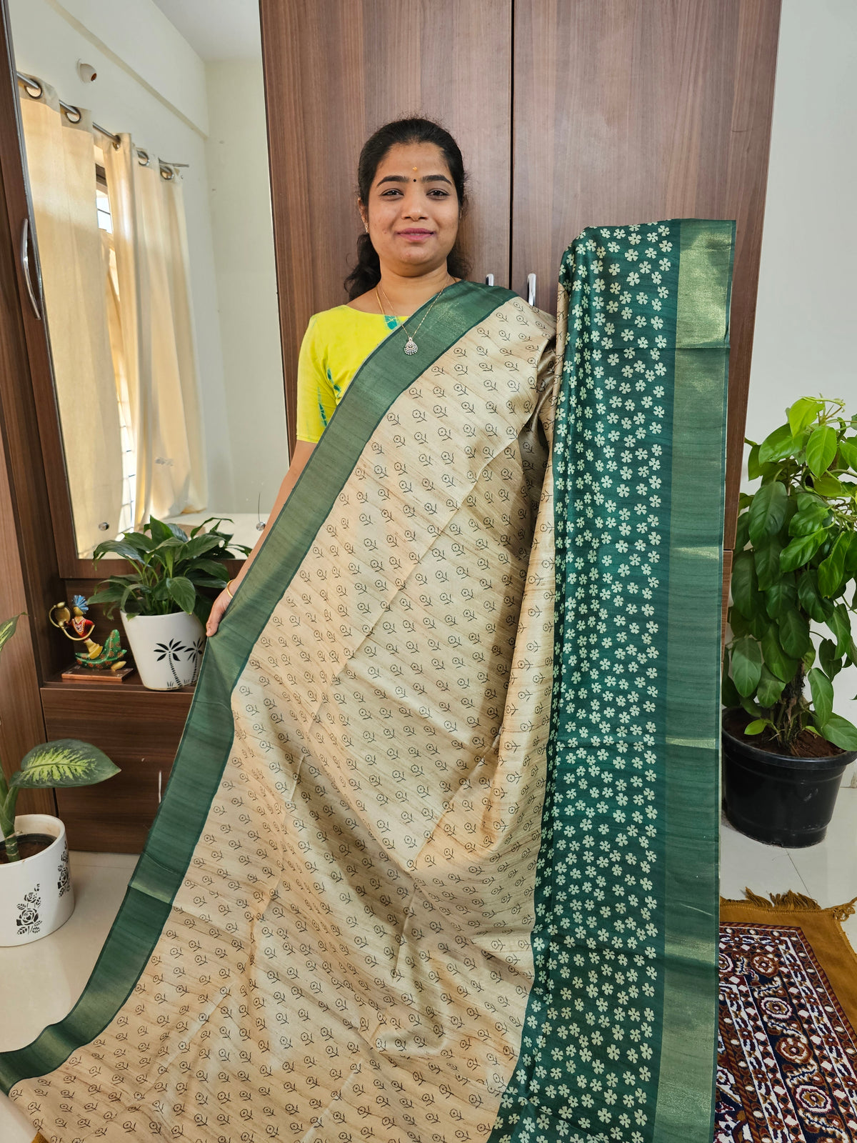 Semi Ghicha Digital Printed Saree - Cream with Dark Sea Green