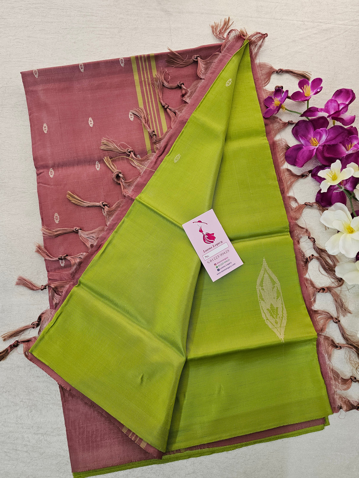 Parrot Green with Onion Pink Pallu Handwoven Chinnalampattu Saree