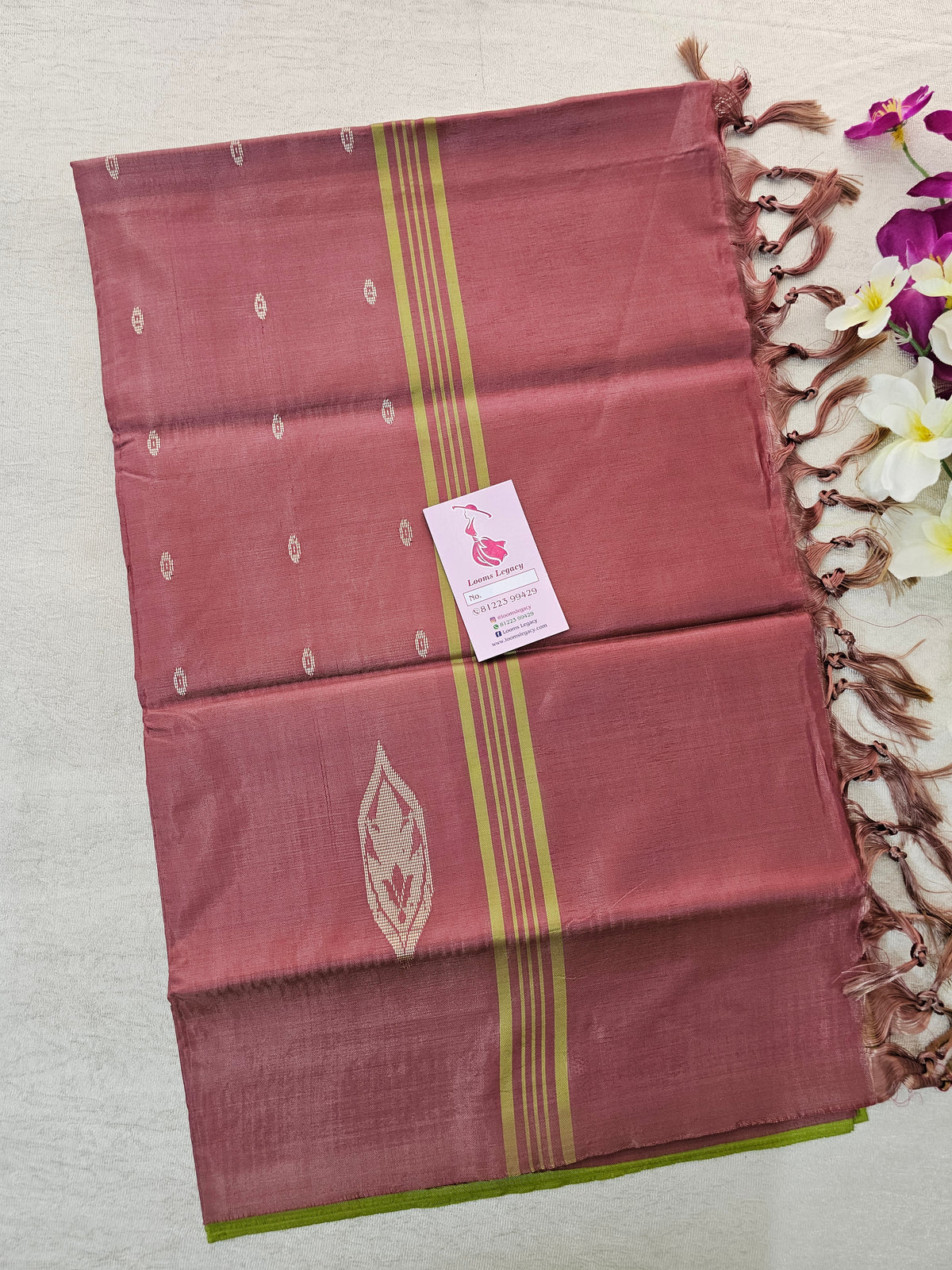 Parrot Green with Onion Pink Pallu Handwoven Chinnalampattu Saree