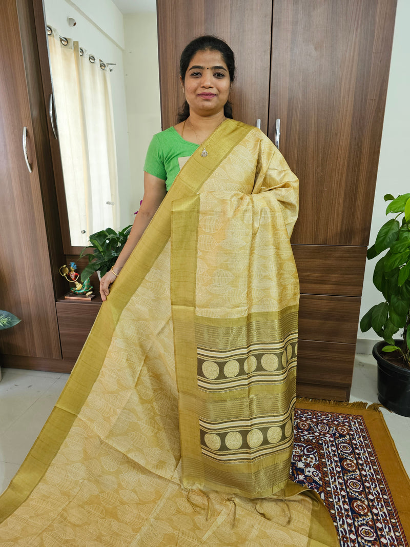 Semi Ghicha with Floral Pattern Saree - Mehndi Green