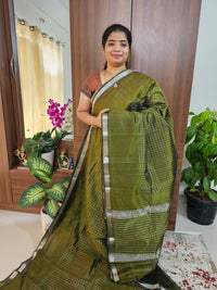 Handwoven Mangalagiri Pattu Saree with Beautiful  Small Checks - Mehindi Green