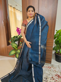 Handwoven Mangalagiri Pattu Saree with Beautiful  Small Checks - Peacock Green