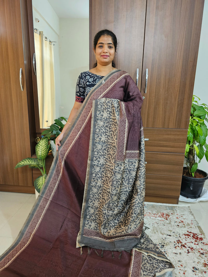 Semi Ghicha Digital Printed Saree - Brown with Grey