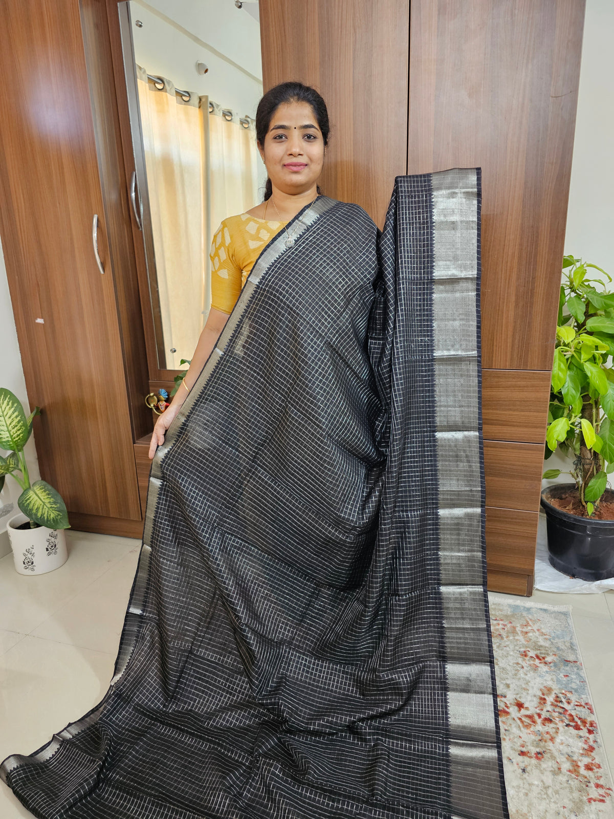 Handwoven Mangalagiri Pattu Saree with Small Checks - Black