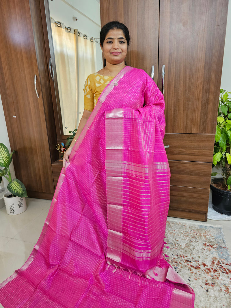 Handwoven Mangalagiri Pattu Saree with Small Checks - Pink