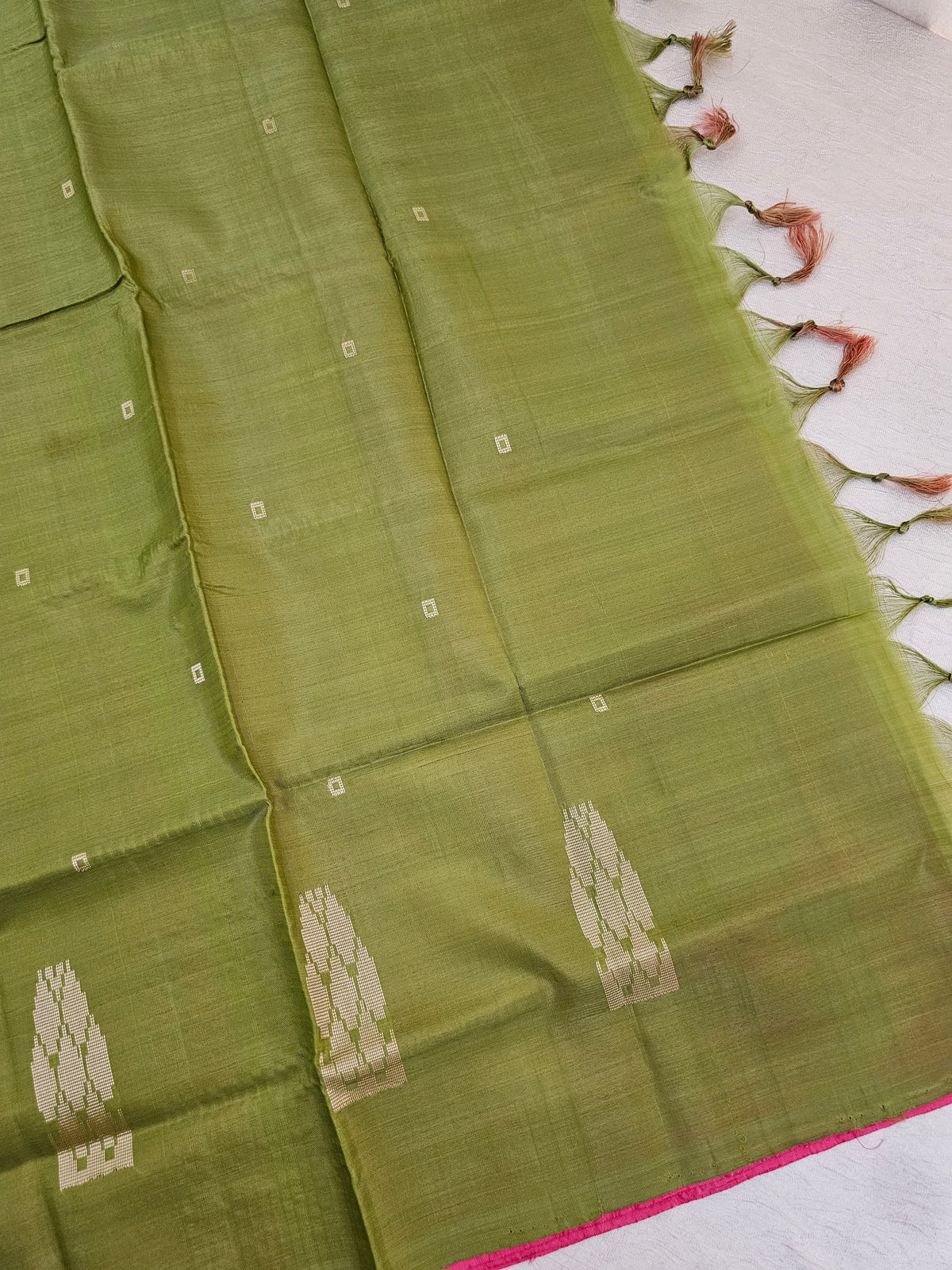 Pink with Green Pallu Handwoven Chinnalampattu Saree