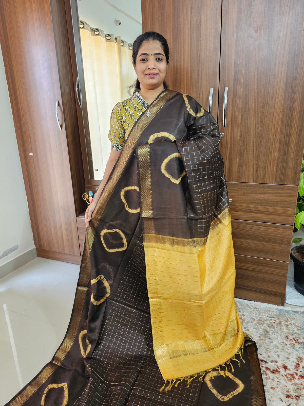 Bhagalpuri Silk Viscous with Zari Weaving Checks Pallu - Brown with Yellow