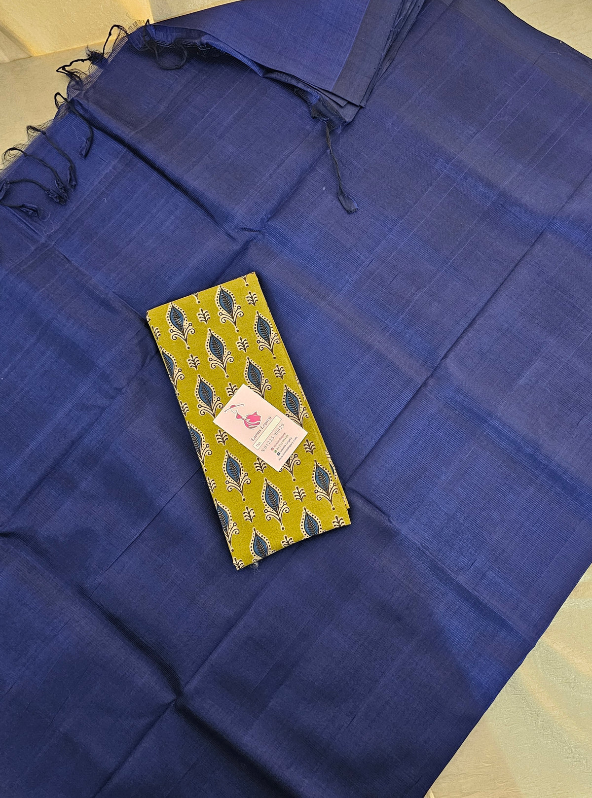 Handwoven Mangalagiri Plain Pattu Saree with Mix and Match Cotton Blouse - Navy Blue