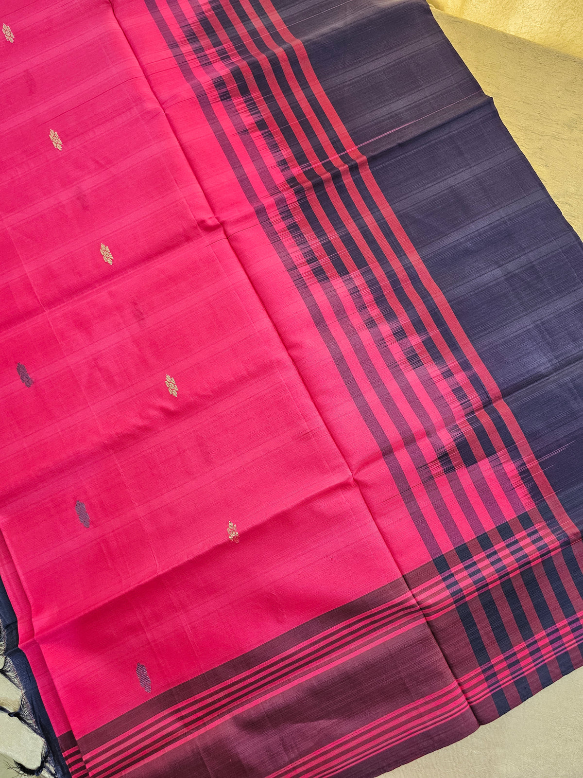 Chinnalampattu Saree - Pink with Navy Blue