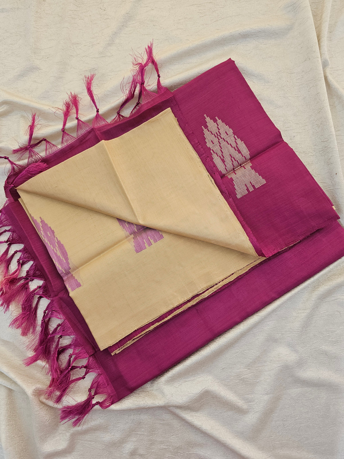 Chinnalampattu Saree - Cream with Magenta Pink