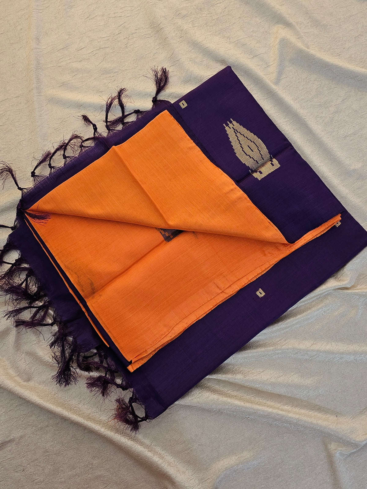 Chinnalampattu Saree- Peachish Orange with Violet