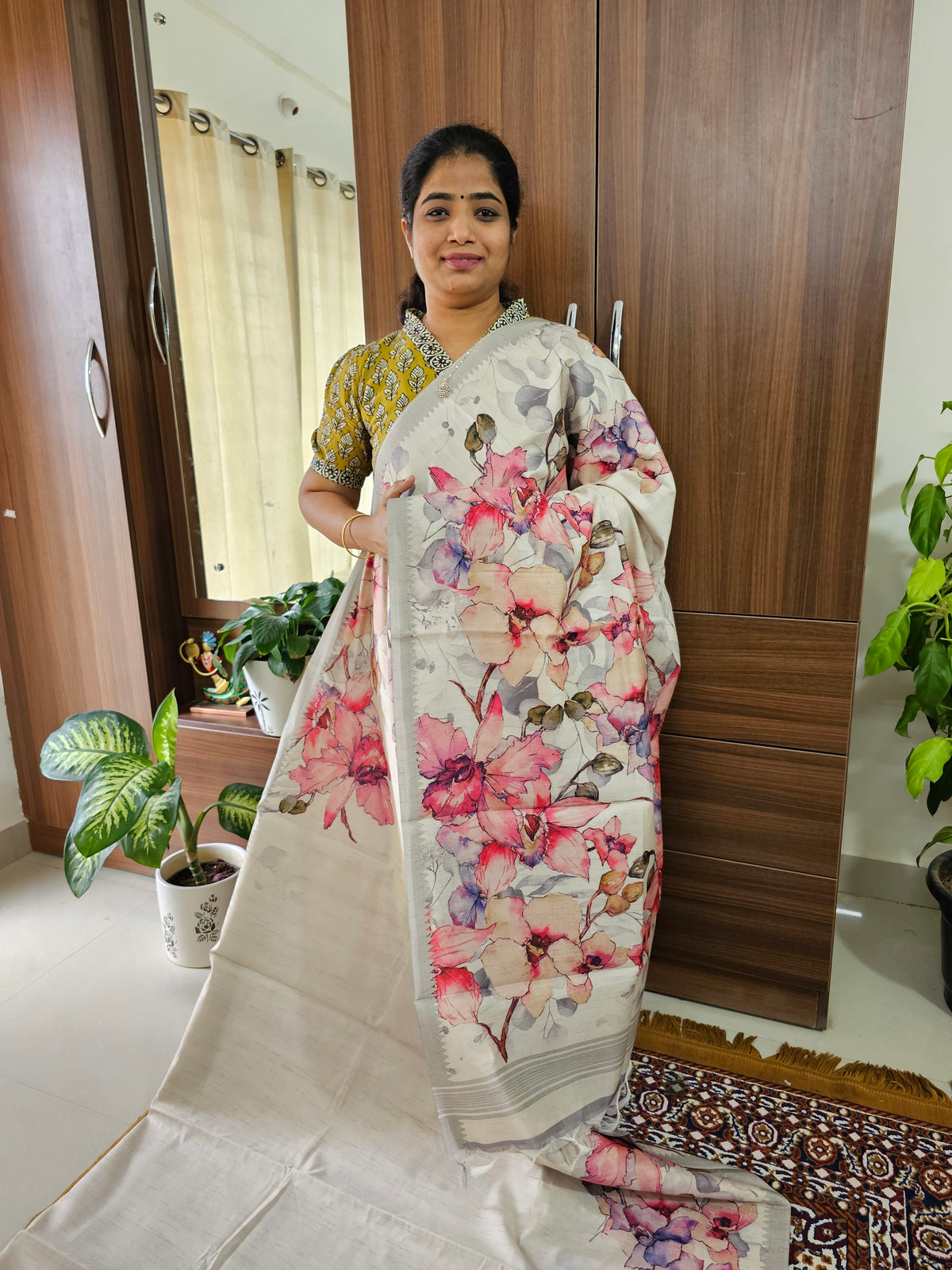 Semi Tussar with Digital Printed Saree - Cream with Pink