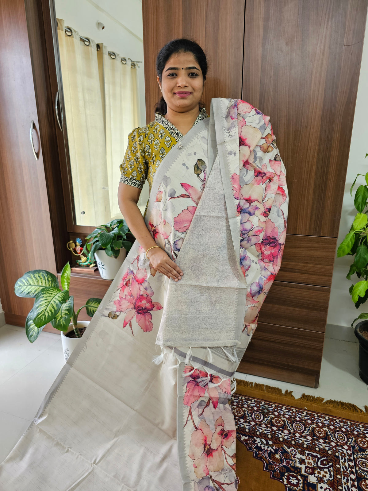 Semi Tussar with Digital Printed Saree - Cream with Pink