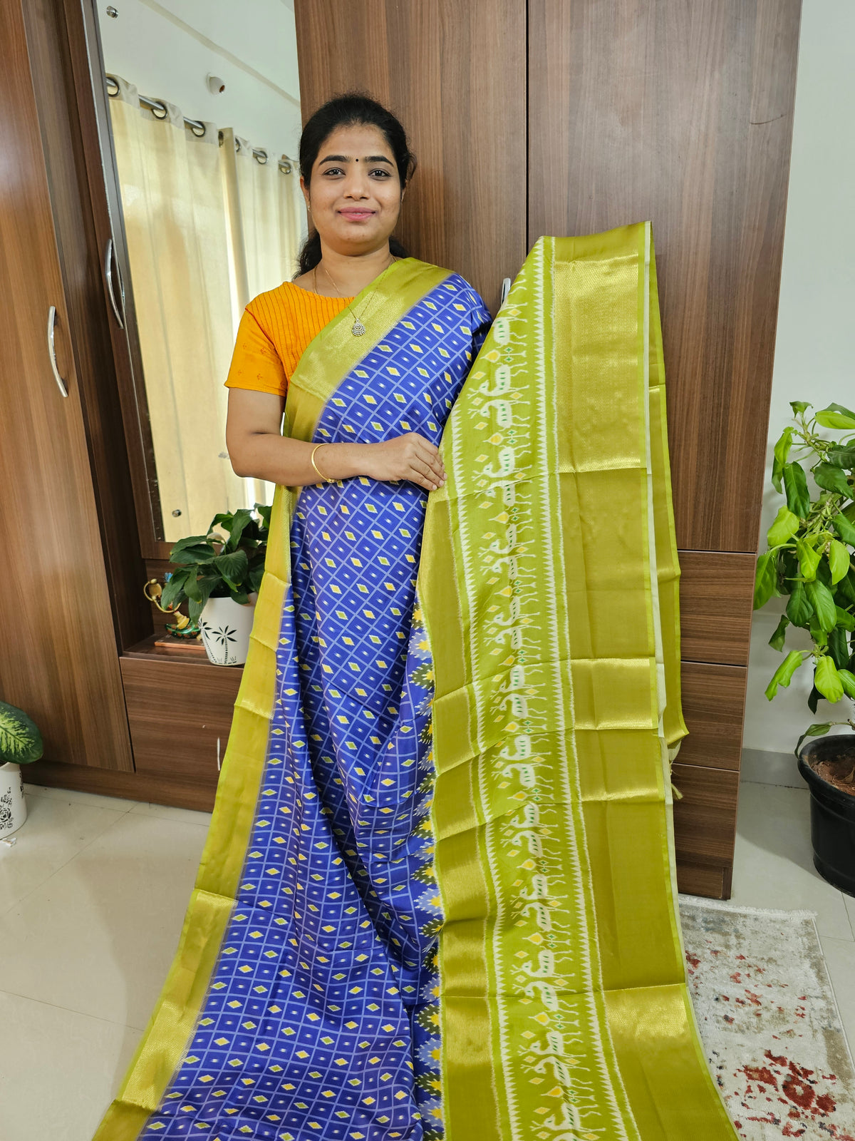 Pochampally Art Silk Saree - Blue with Green