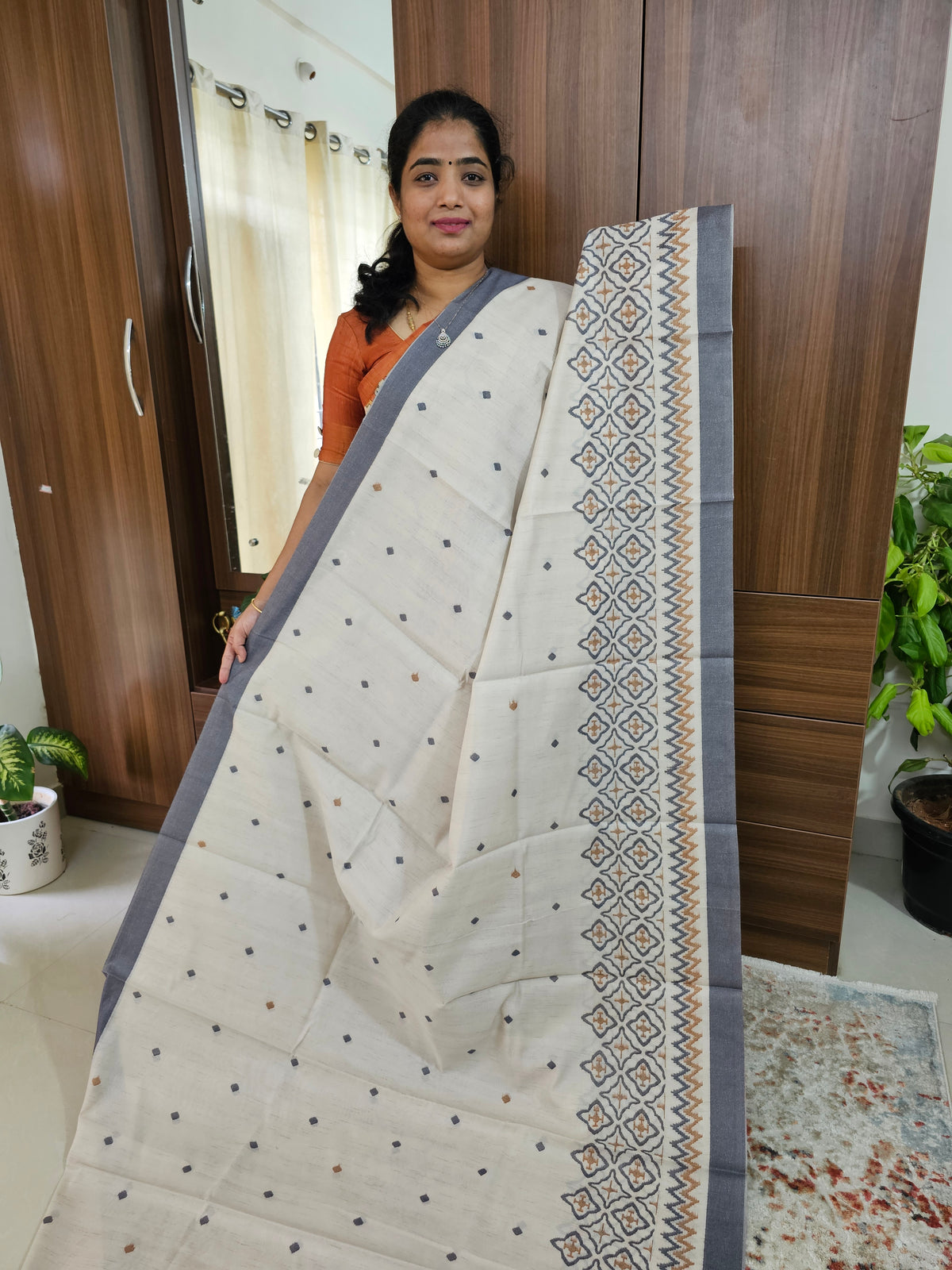 Semi Tussar with Digital Printed Saree - Cream with Grey