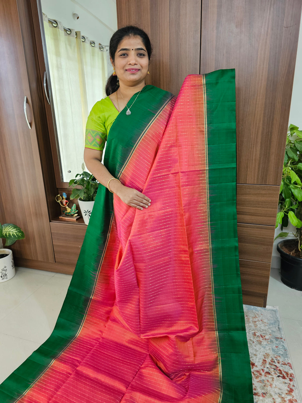 Handloom Pure Kanchi Silk Rain Drop Pattern - Peachish Pink with Green