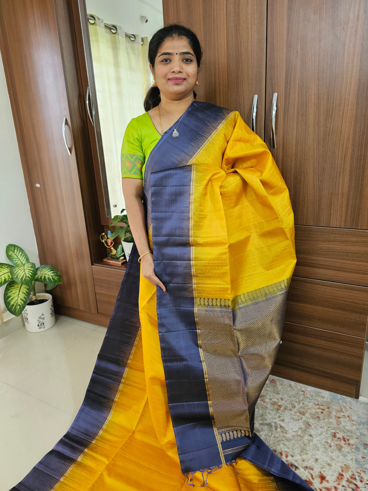 Handloom Pure Kanchi Silk Rain Drop Pattern - Yellow with Grey